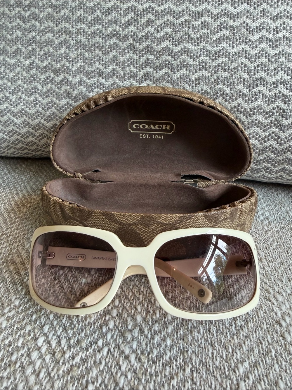 Coach Samantha S425 White Oversized Sunglasses + Signature Case